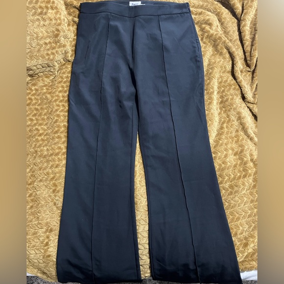 Princess Polly Flare pants - Picture 3 of 3